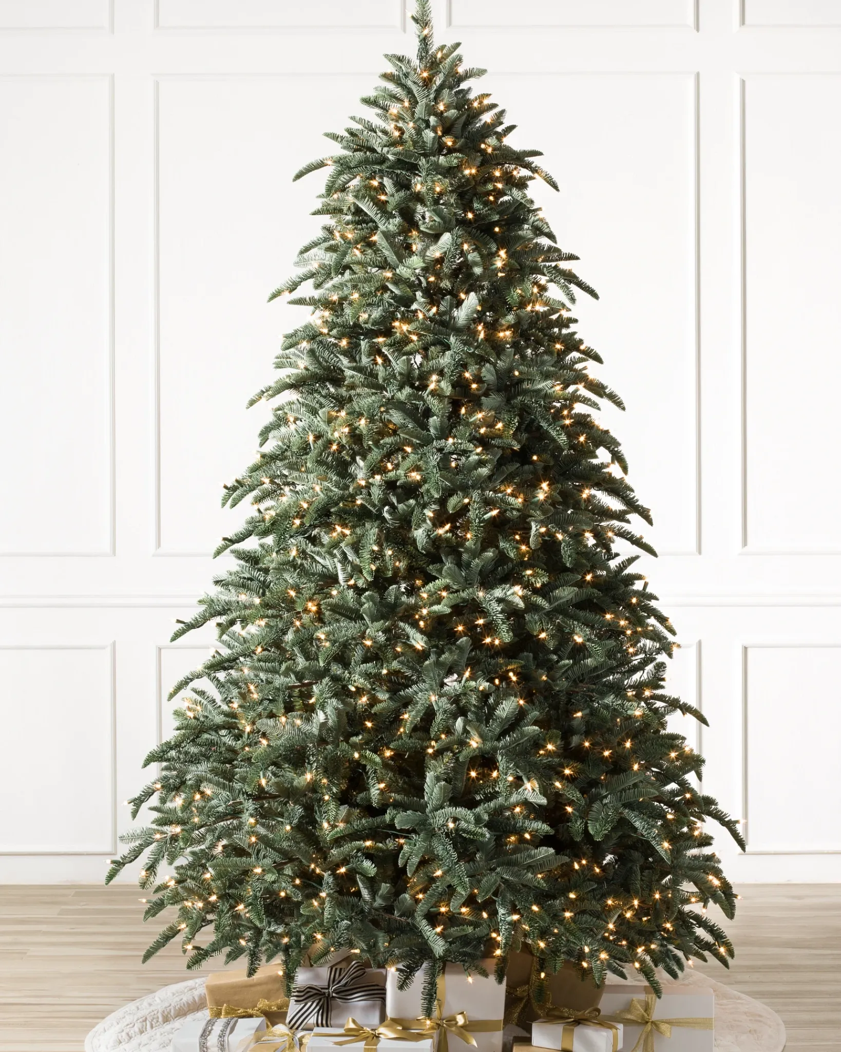 Hot BH Noble Fir® Trees 7 - 7.5 Feet|Pre-Lit