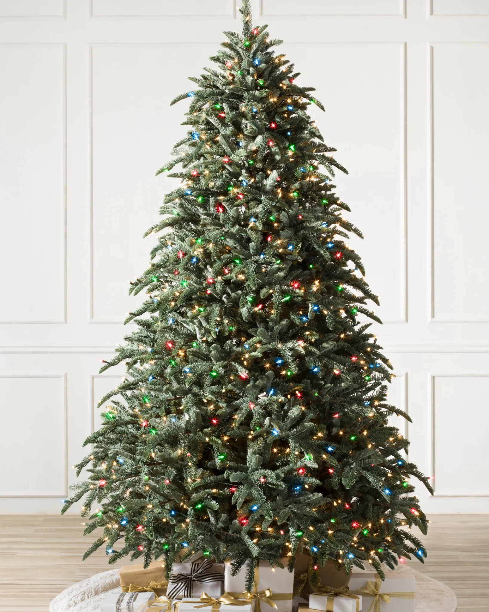 Hot BH Noble Fir® Trees 7 - 7.5 Feet|Pre-Lit