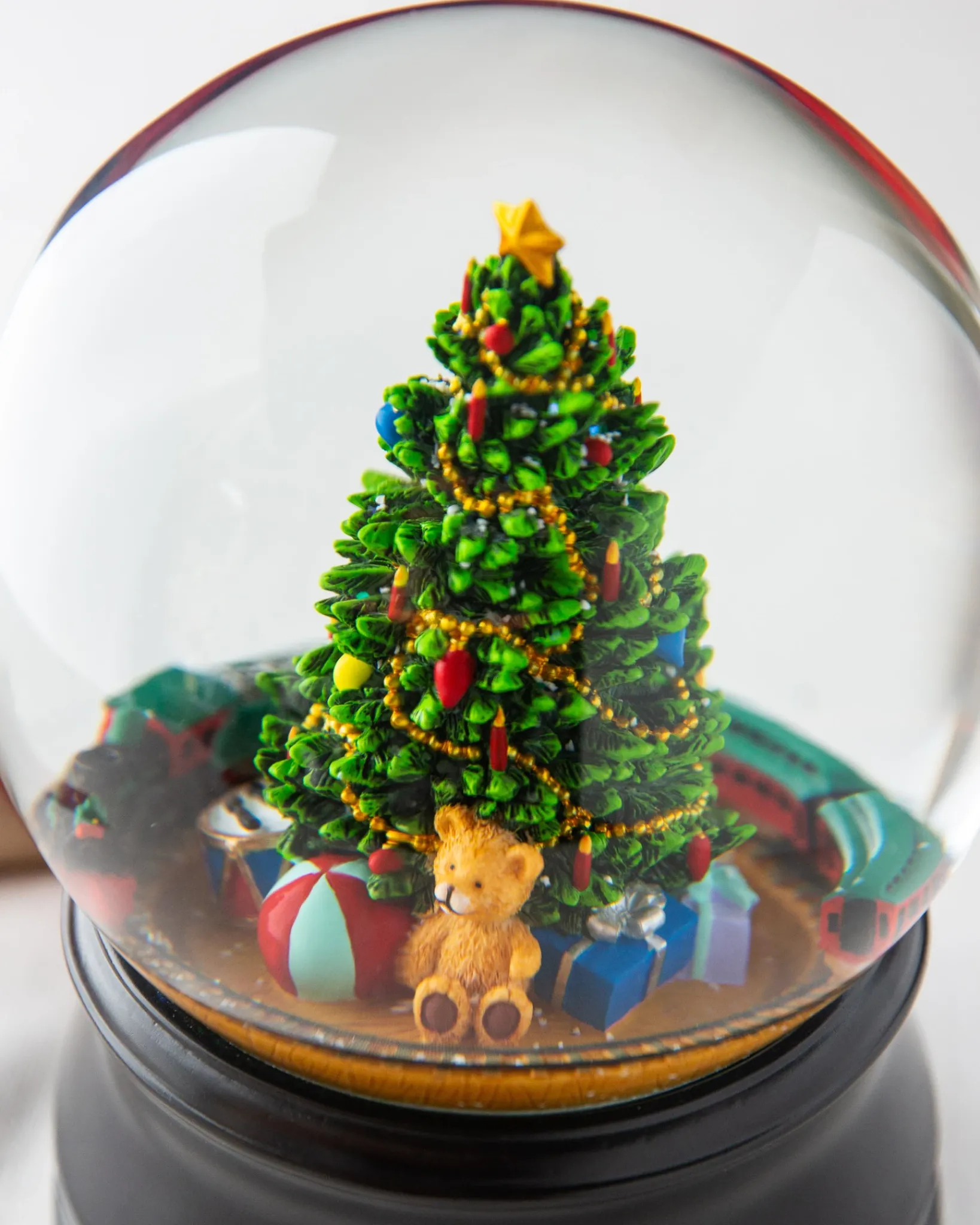Christmas Moments Musical Snow Globes Gifts For Christmas