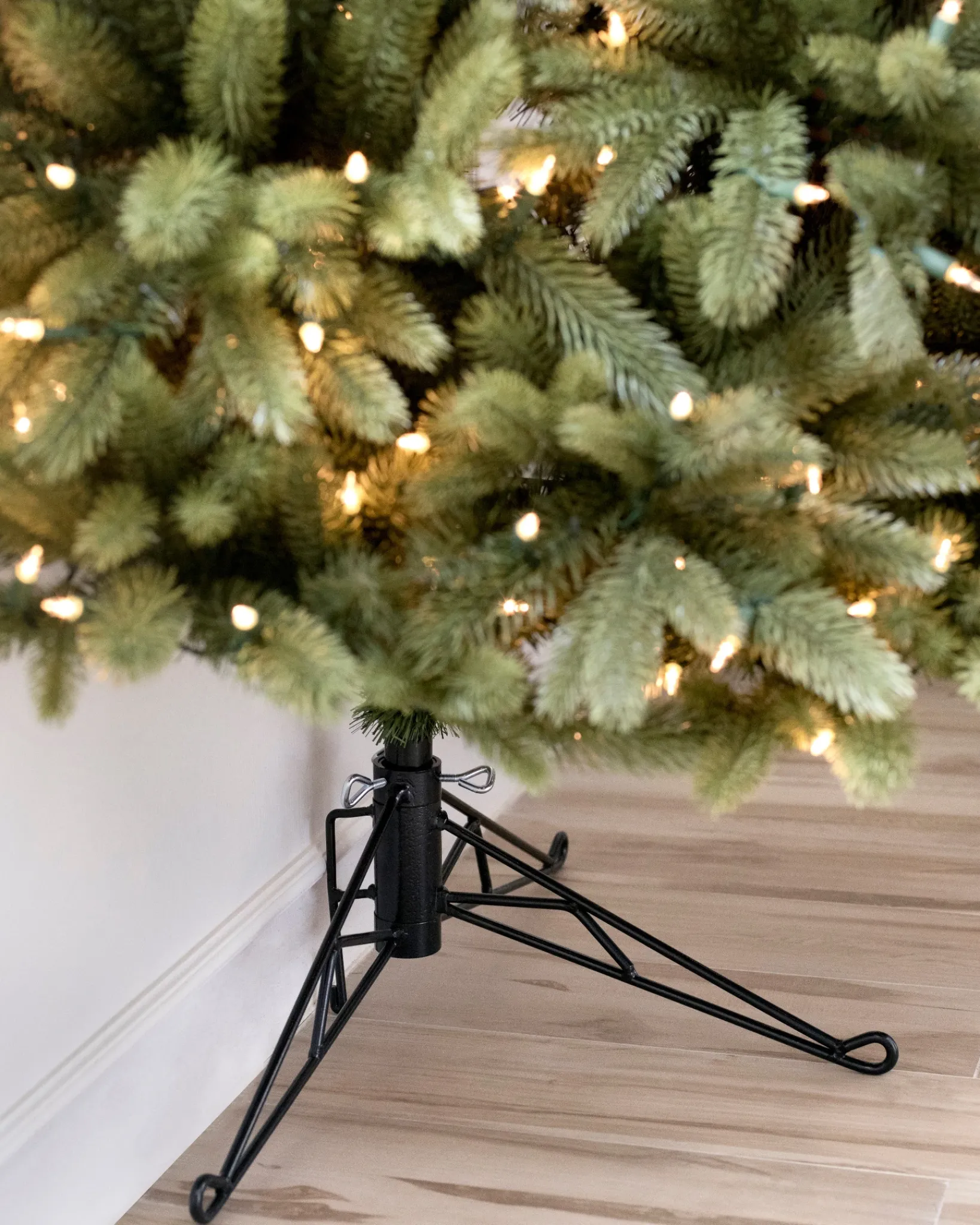Outlet Fifth Avenue Flatback Trees 7 - 7.5 Feet|Pre-Lit