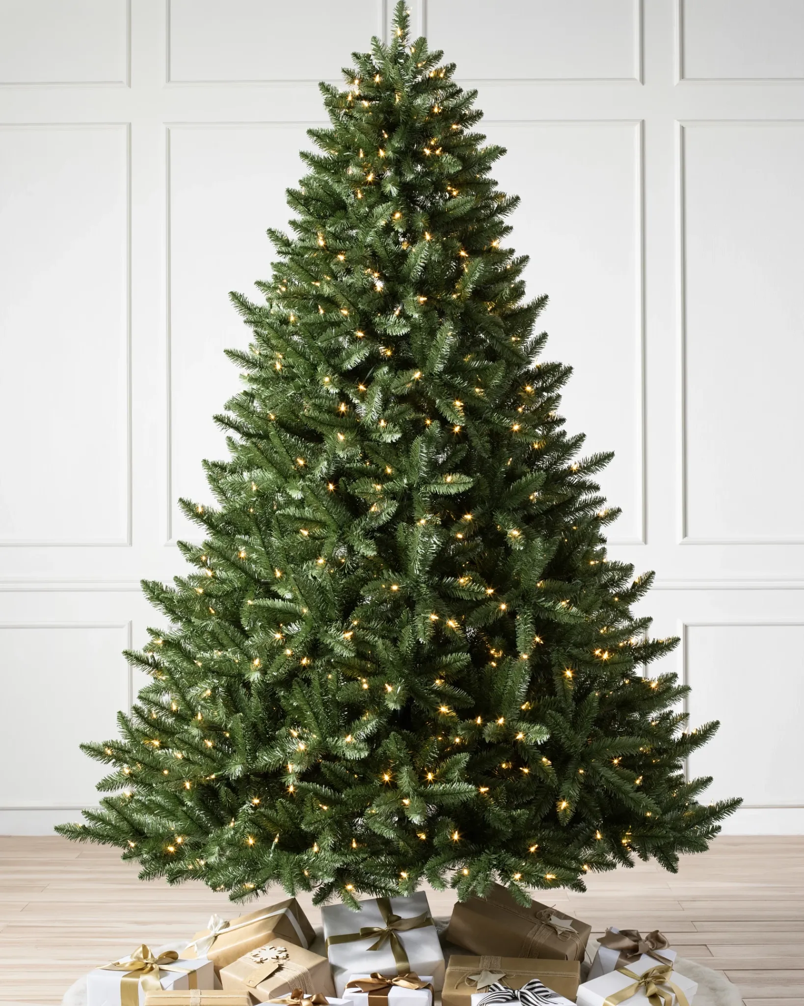 New Idaho Fir 7 - 7.5 Feet|Pre-Lit
