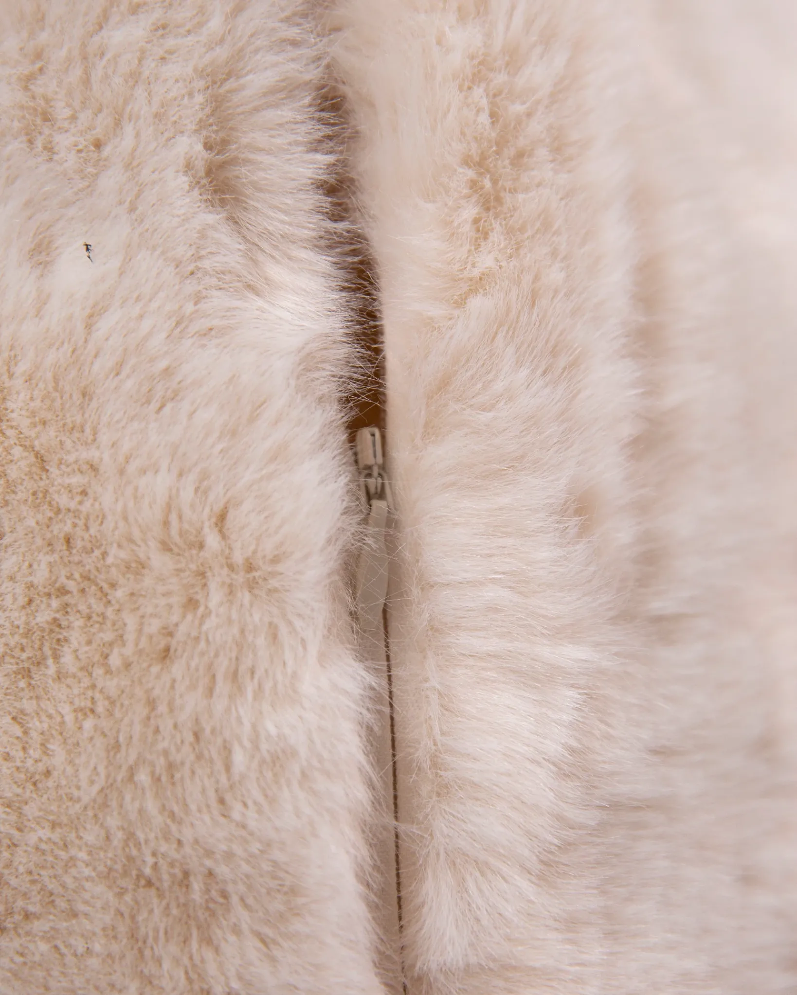 Best Lodge Faux Fur Pillow Covers Pillows & Throws