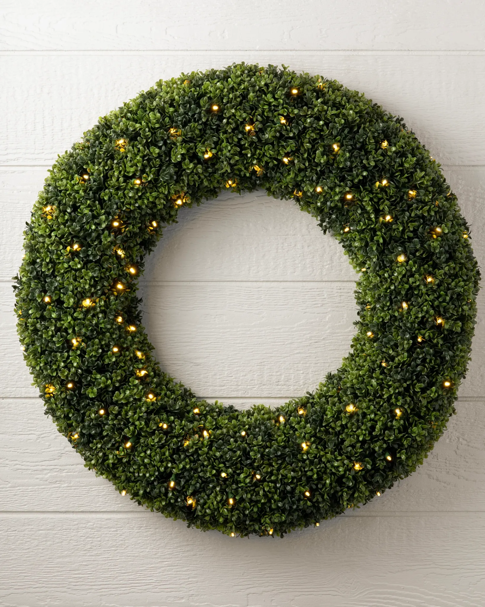 Hot Outdoor Boxwood Foliage 18 - 24 Inch|Outdoor Safe