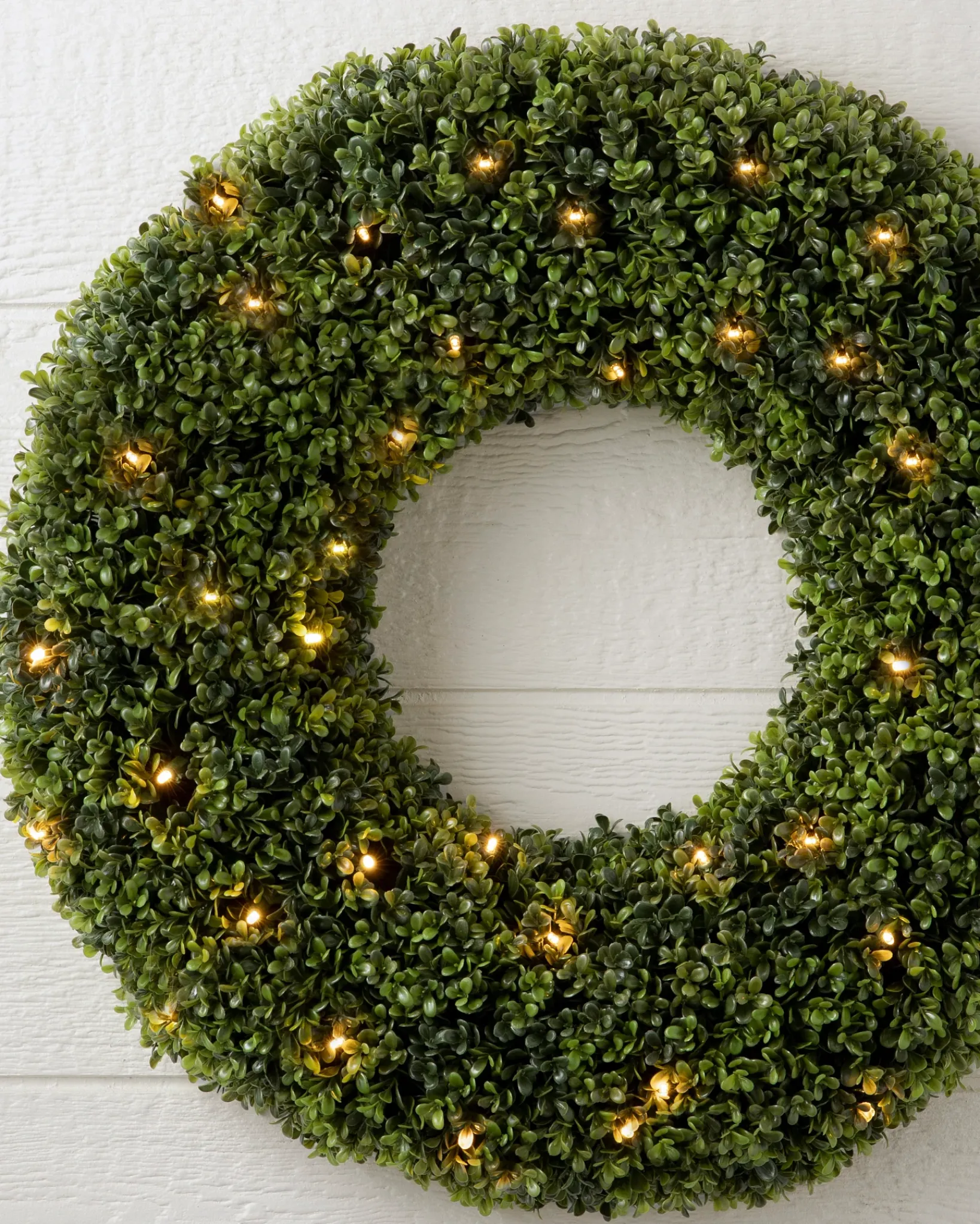 Hot Outdoor Boxwood Foliage 18 - 24 Inch|Outdoor Safe