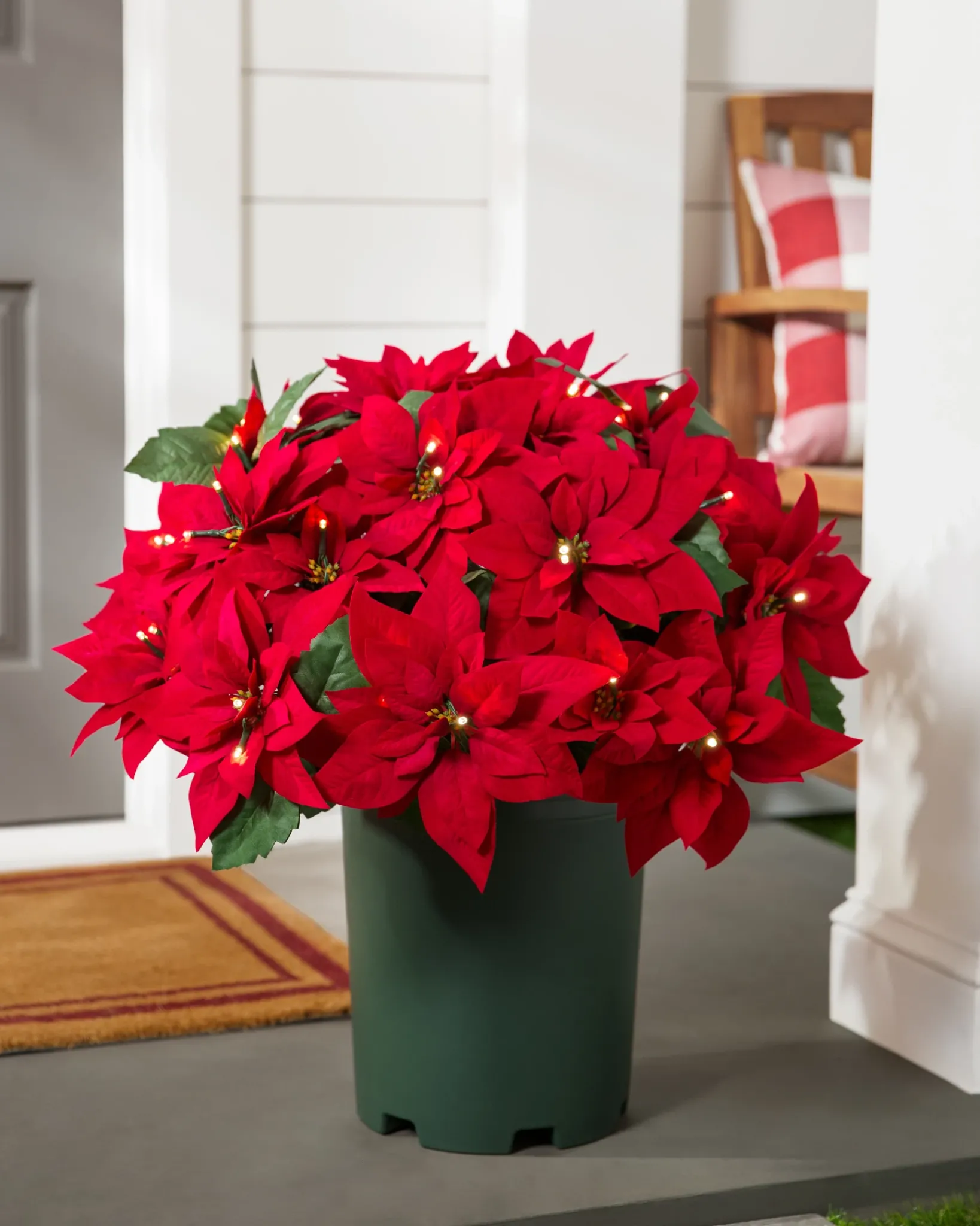 Clearance Outdoor Lit Poinsettia Celebration Foliage 18 - 24 Inch|26 - 28 Inch