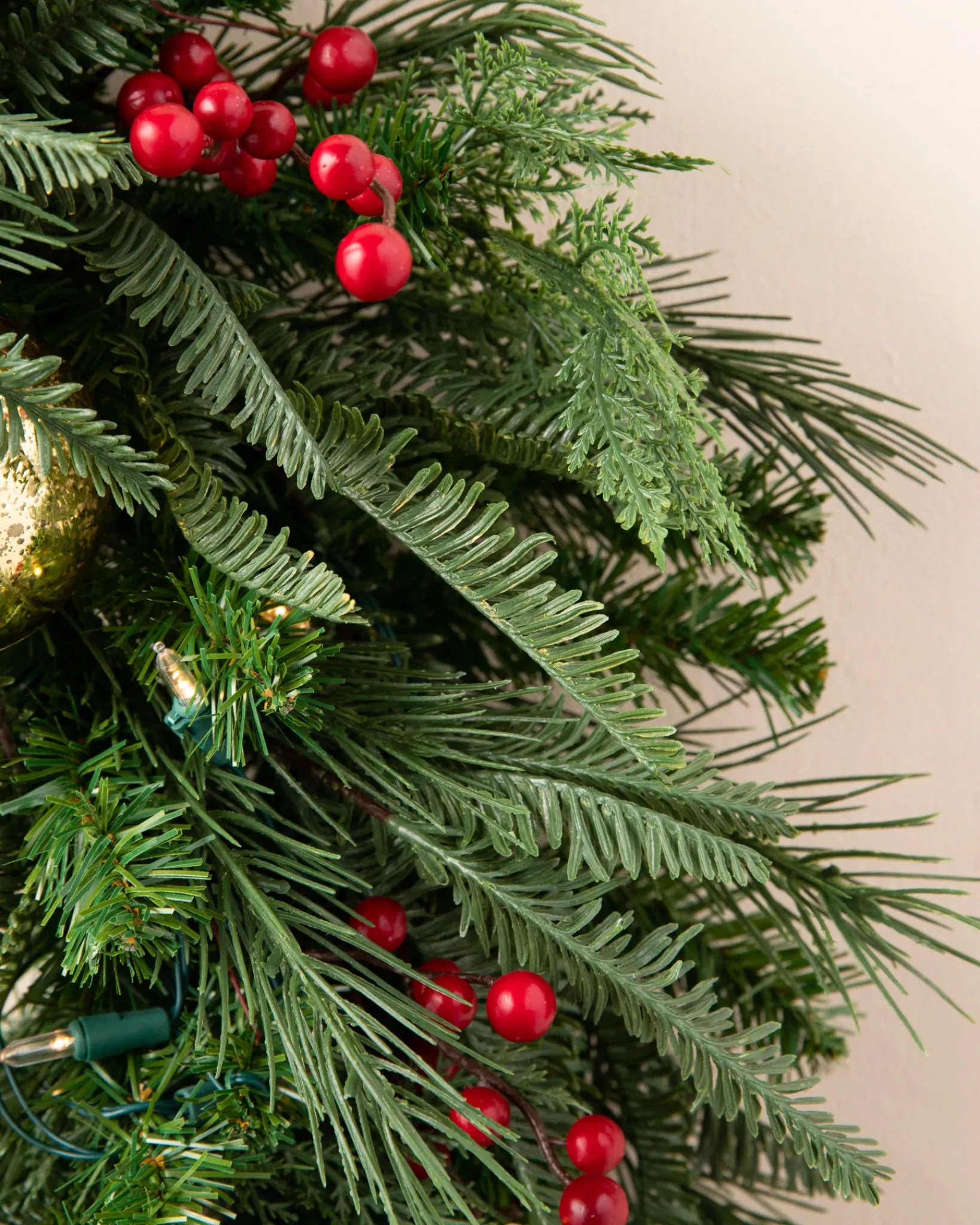 Online Outdoor Pine Peak Foliage 30 - 42 Inch|5 - 7 Feet