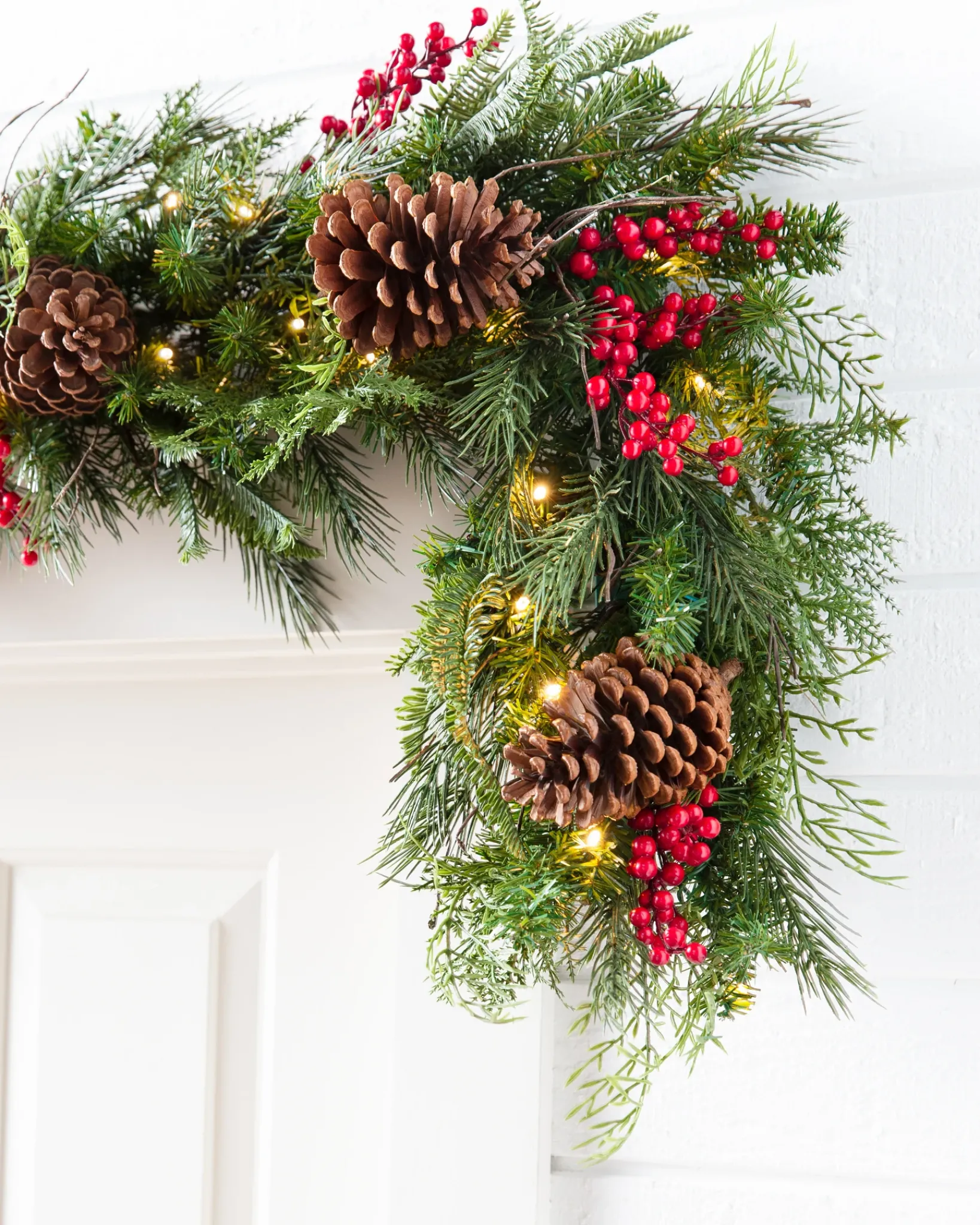 Online Outdoor Red Berry Pine Foliage 18 - 24 Inch|Pre-Lit