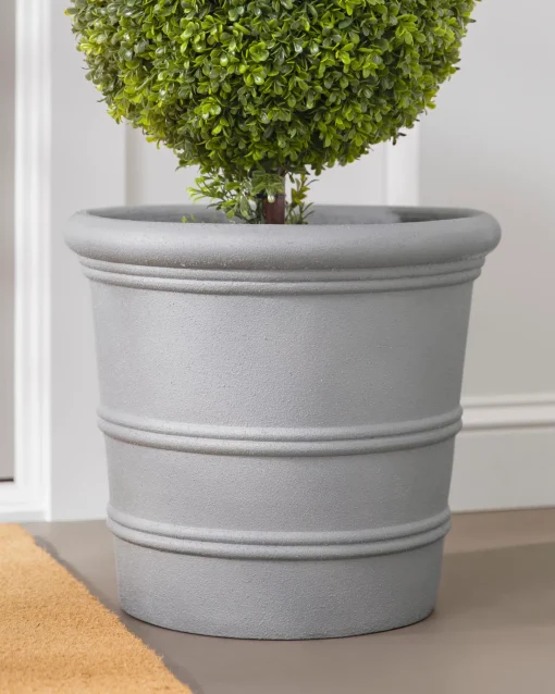 Outdoor Sculpted Planters Topiaries & Potted Flowers