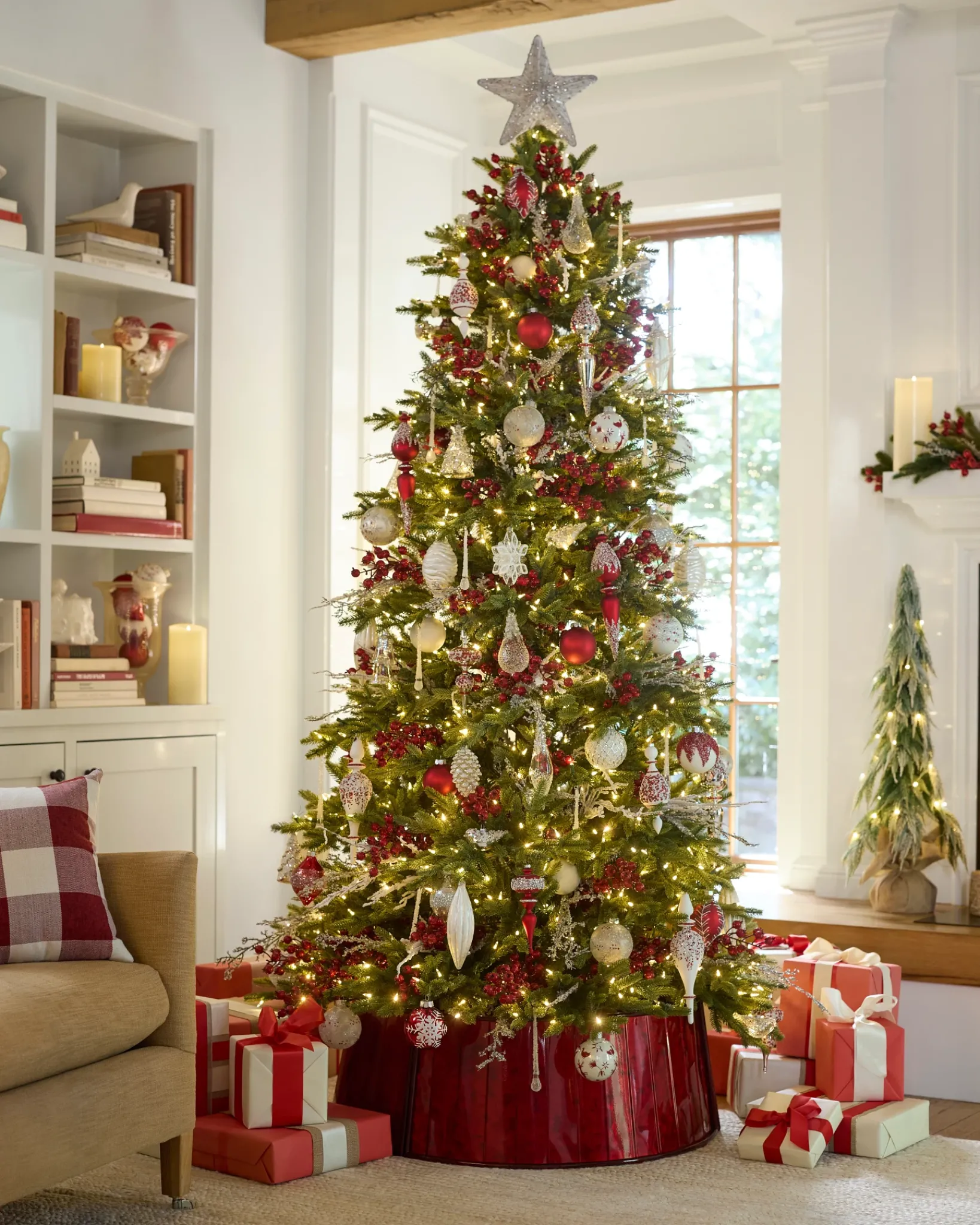 Hot Radiant Star Beaded Christmas Tree Topper Toppers