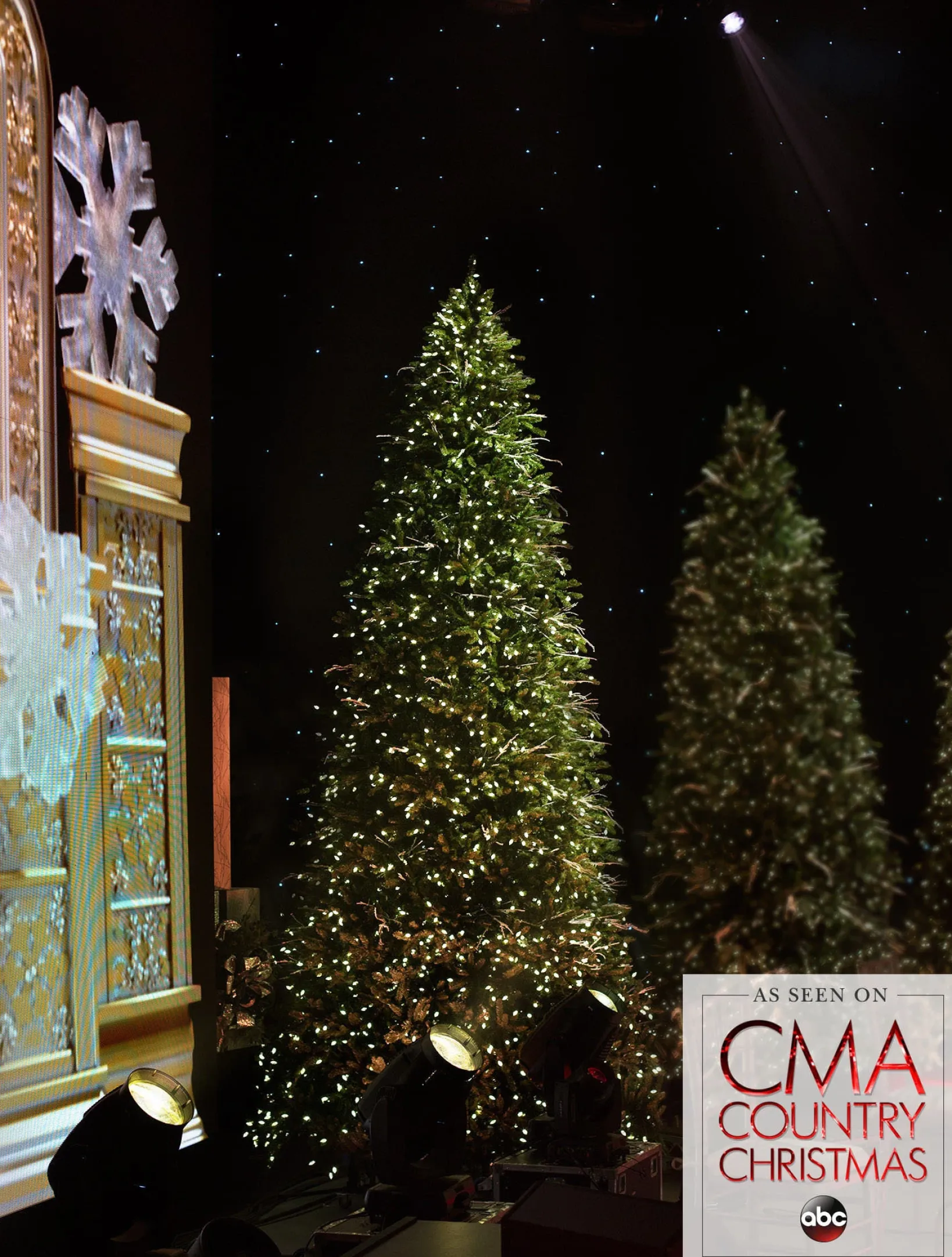 Outlet Rockefeller Pine Trees 15 - 30 Feet|Pre-Lit