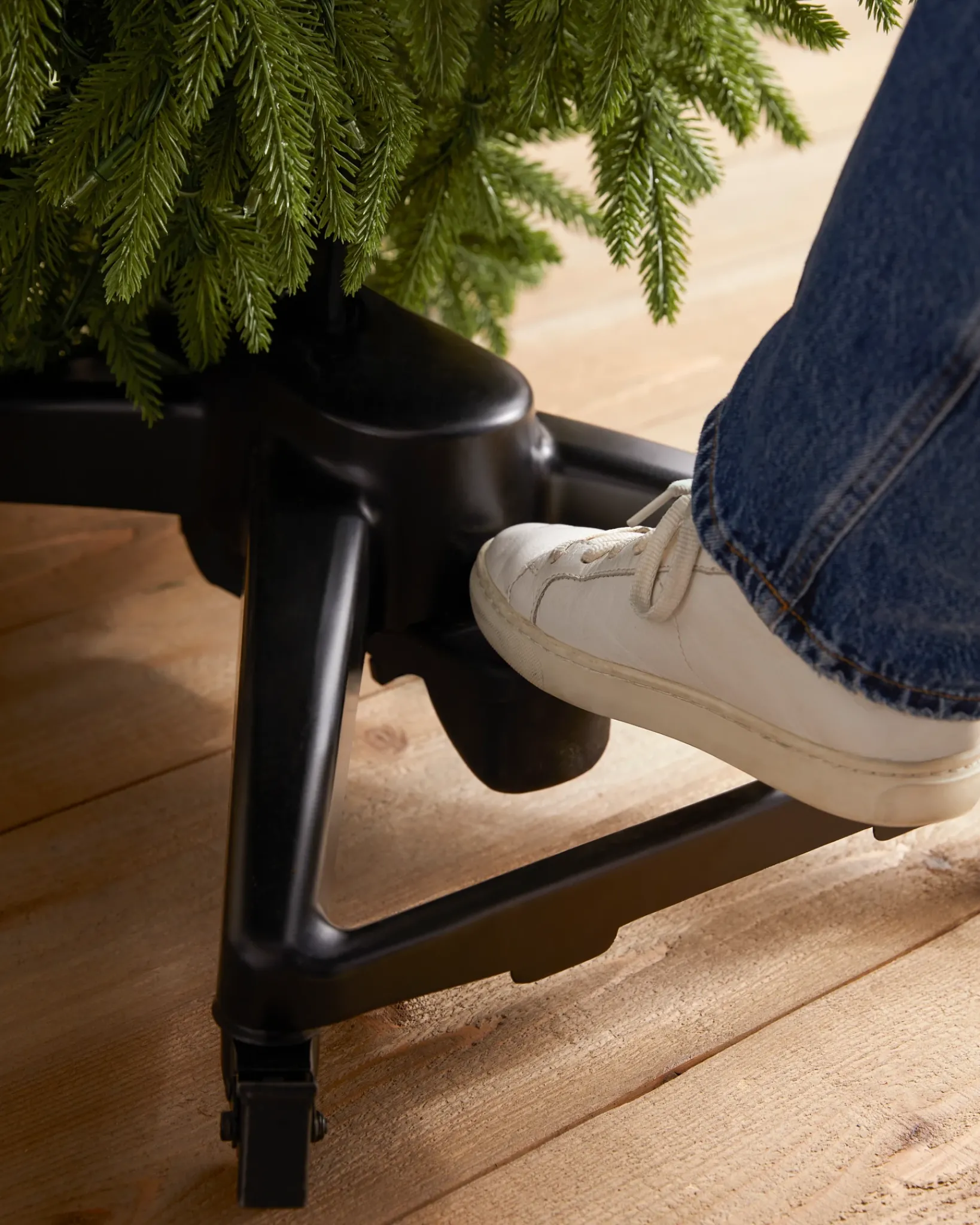 New Silverado Slim® Trees 7 - 7.5 Feet|Pre-Lit