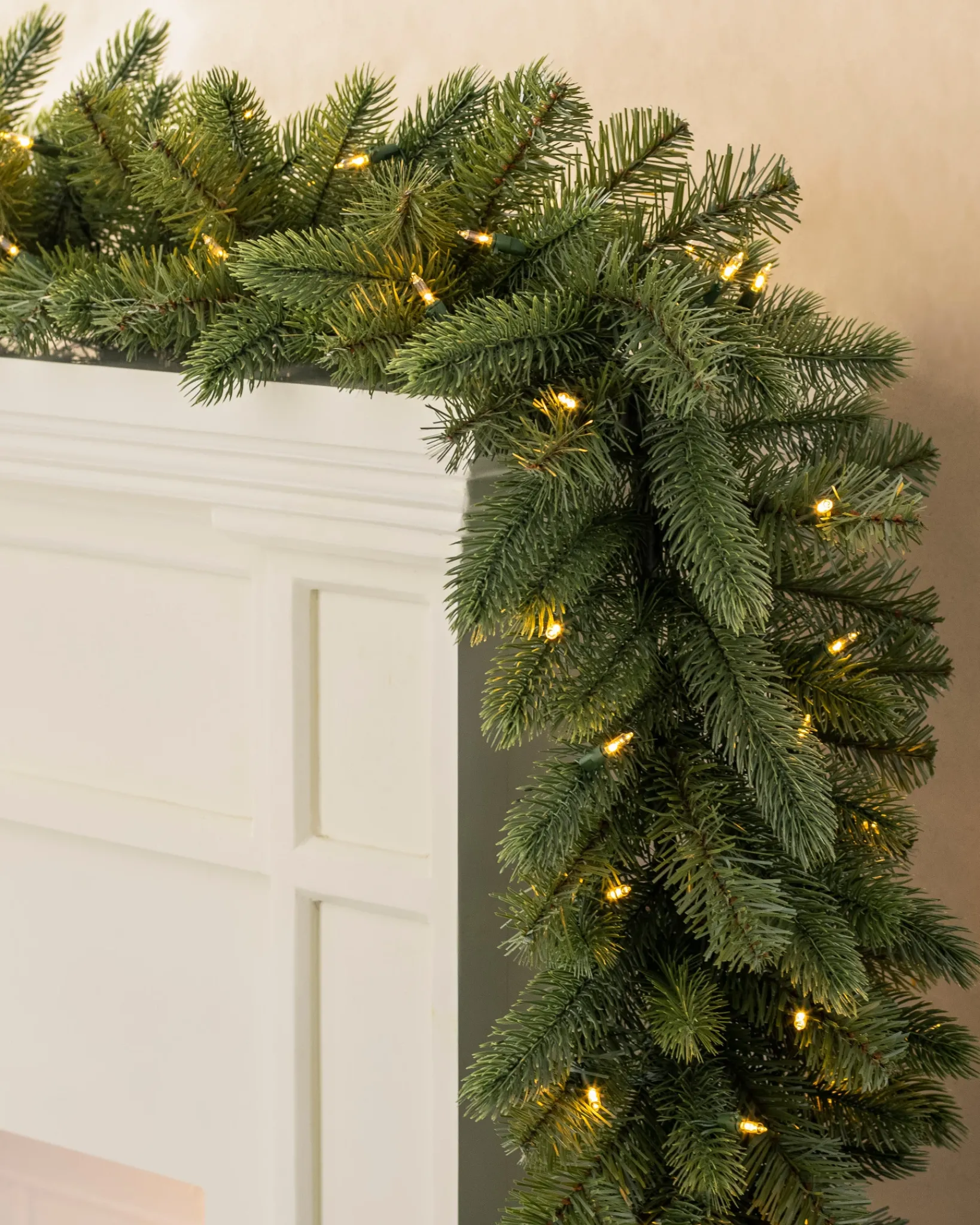 New Vermont White Spruce Foliage 26 - 28 Inch|Pre-Lit