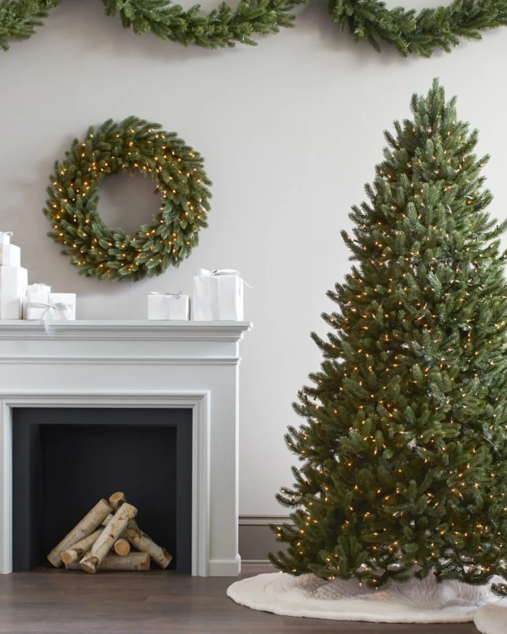 New Vermont White Spruce Foliage 26 - 28 Inch|Pre-Lit