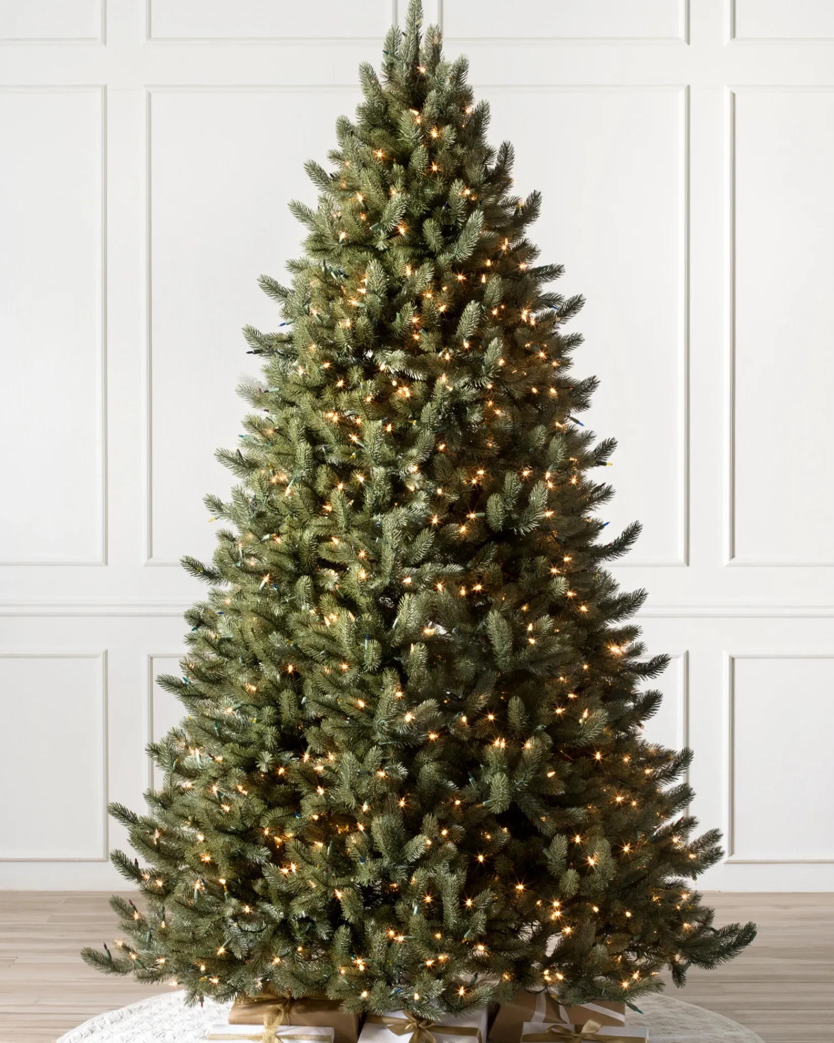Hot Vermont White Spruce® ReNEW™ 7 - 7.5 Feet|Pre-Lit