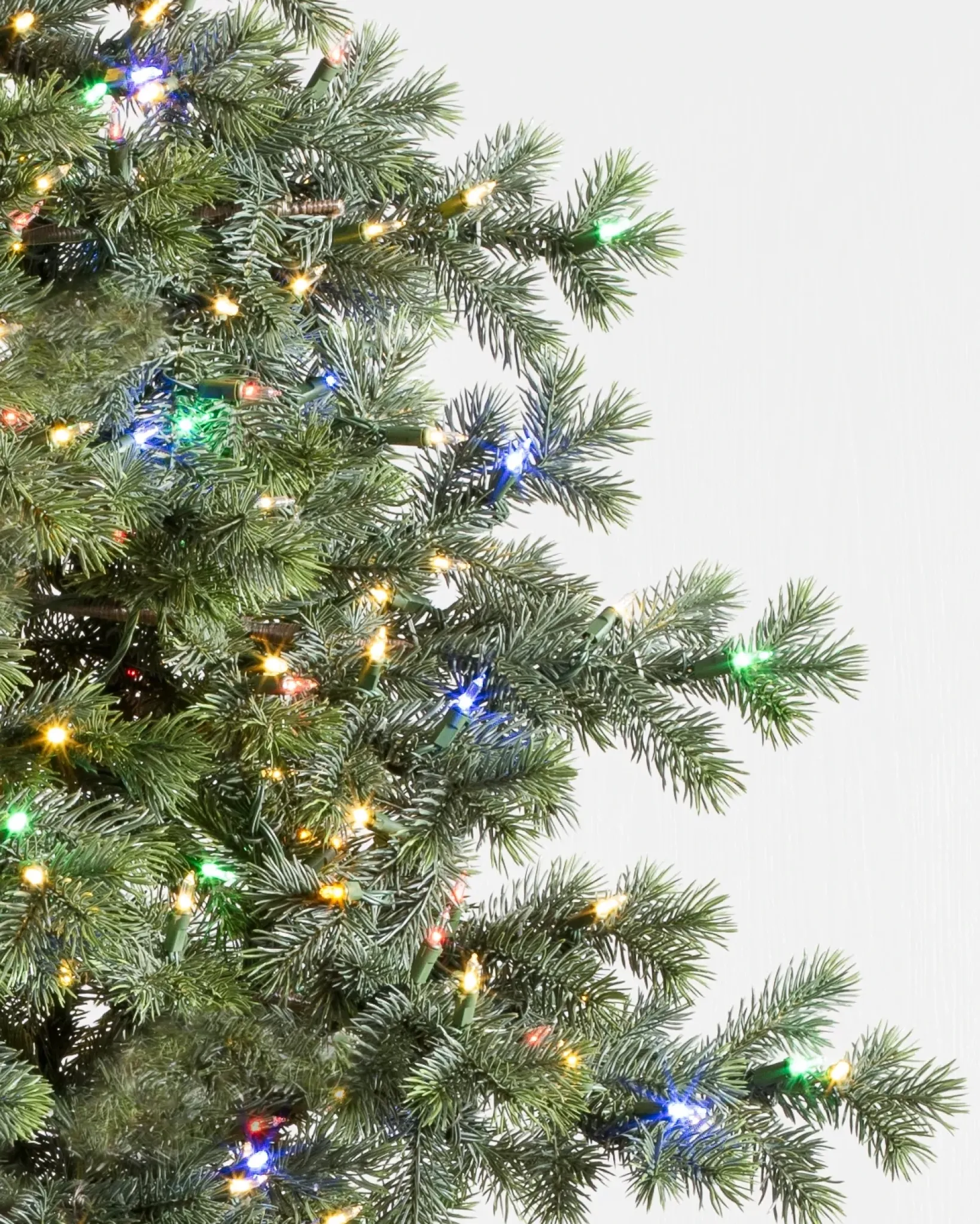 Discount Yukon Spruce® Trees 7 - 7.5 Feet|Pre-Lit